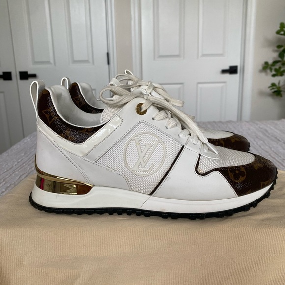 Louis Vuitton Run Away White and Brown Monogram Sneakers Size 38 Trainers - Picture 3 of 17